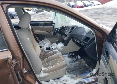 2013 Subaru Outback 2.5I Premium z USA, uszkodzony, nr VIN 4S4BRBGC5D3315189